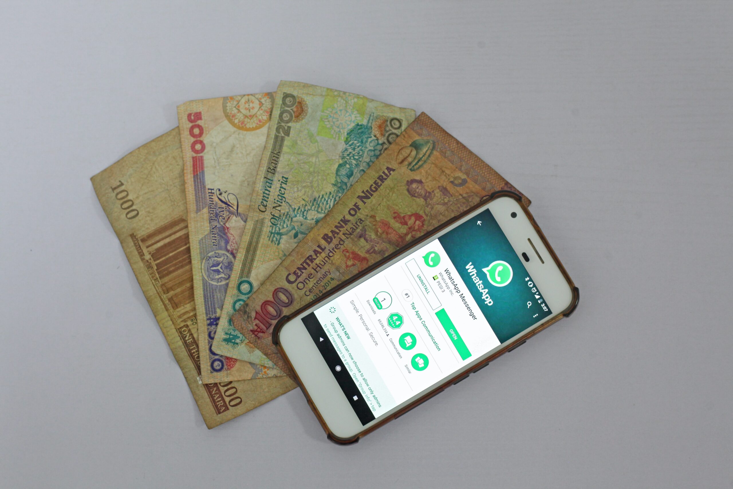 whatsapp dinero